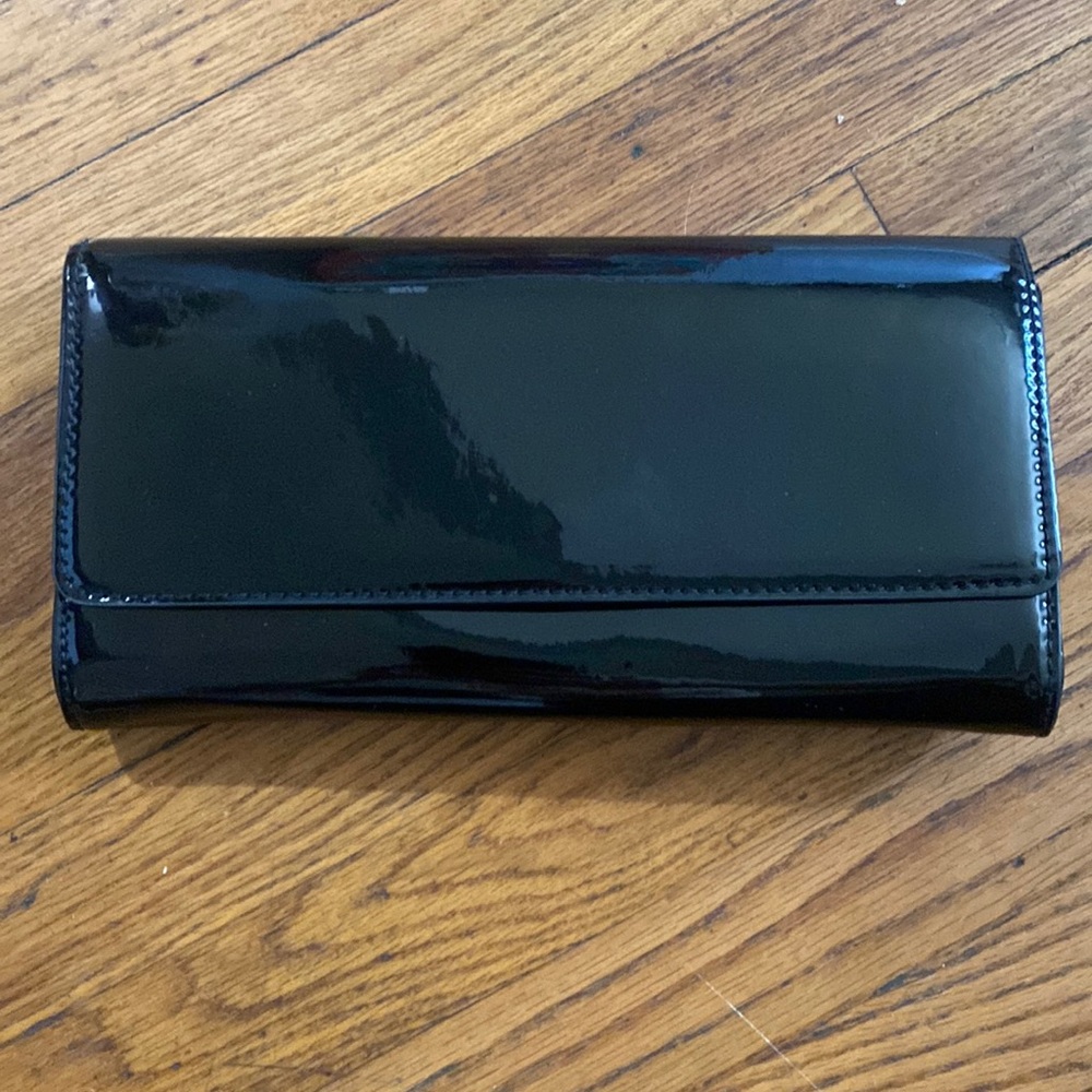 Black patent leather ALDO clutch